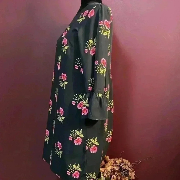 Old Navy Women’s Medium Black Floral Flare 3/4 Sleeve Tunic Shift Dress - Picture 3 of 10